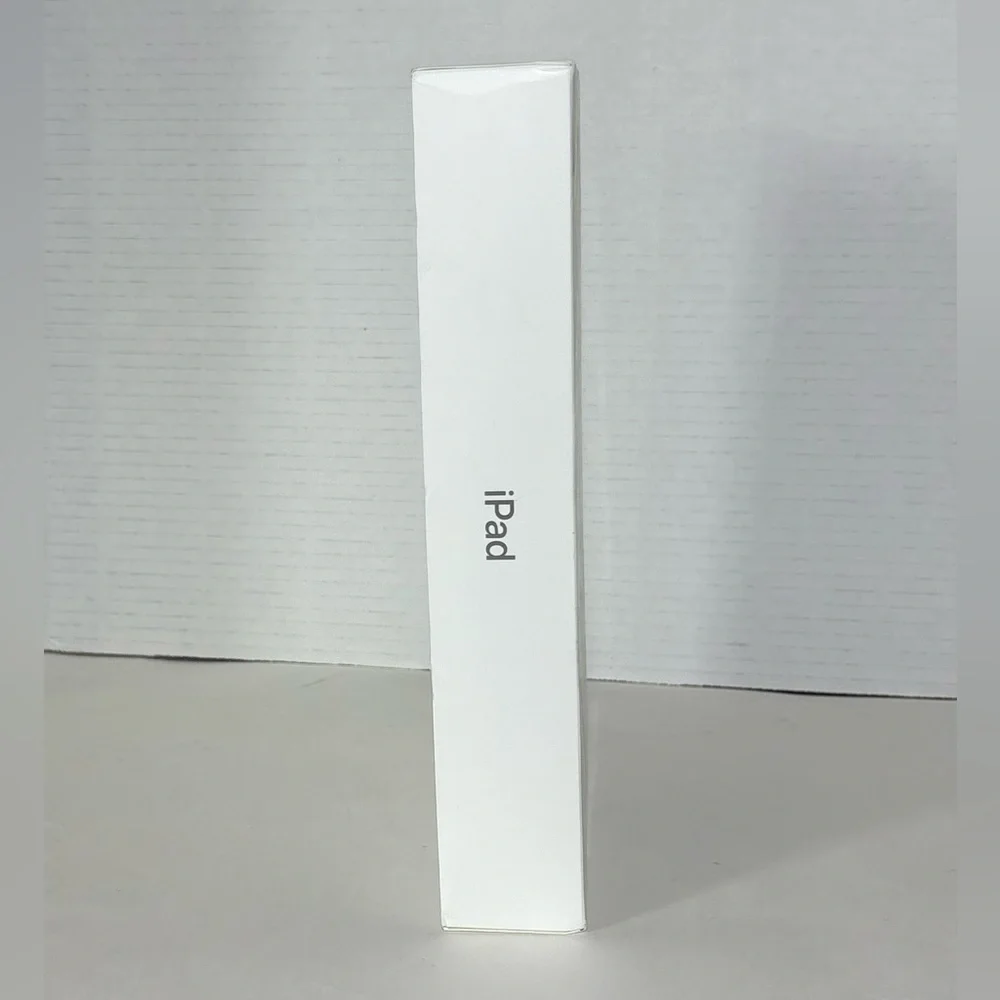 Apple iPad 32gb MP2FLL/A EMPTY box only